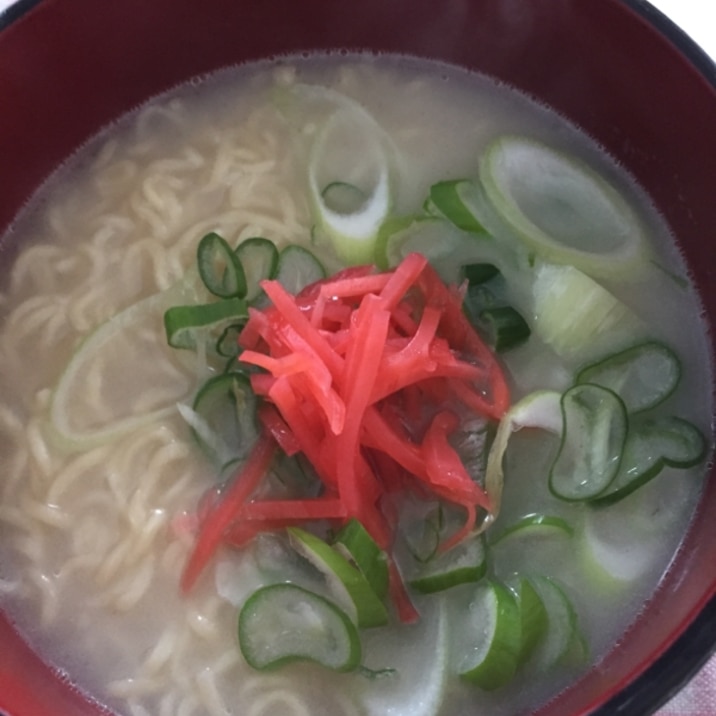 インスタントラーメンのアレンジとんこつラーメン